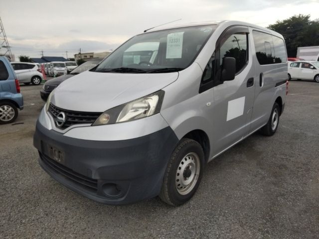 12331 Nissan Nv200 VM20 2014 г. (LUM Tokyo Nyusatsu)