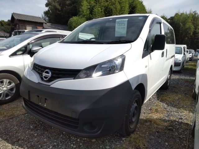 12373 Nissan Nv200 VM20 2018 г. (LUM Tokyo Nyusatsu)