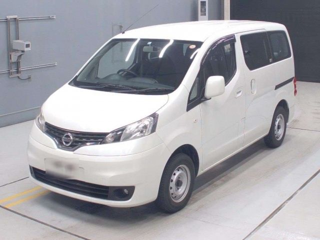 30525 Nissan Nv200 M20 2018 г. (CAA Gifu)