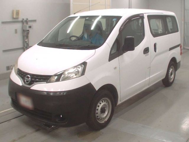 40031 Nissan Nv200 VM20 2016 г. (CAA Tokyo)