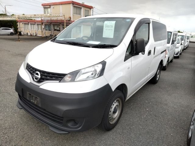 6979 Nissan Nv200 VNM20 2019 г. (LUM Kobe Nyusatsu)