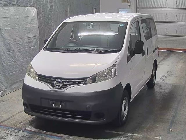 820 Nissan Nv200 VM20 2017 г. (HERO)