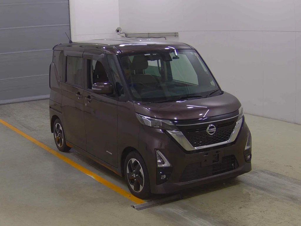 Nissan Roox B44A 2021