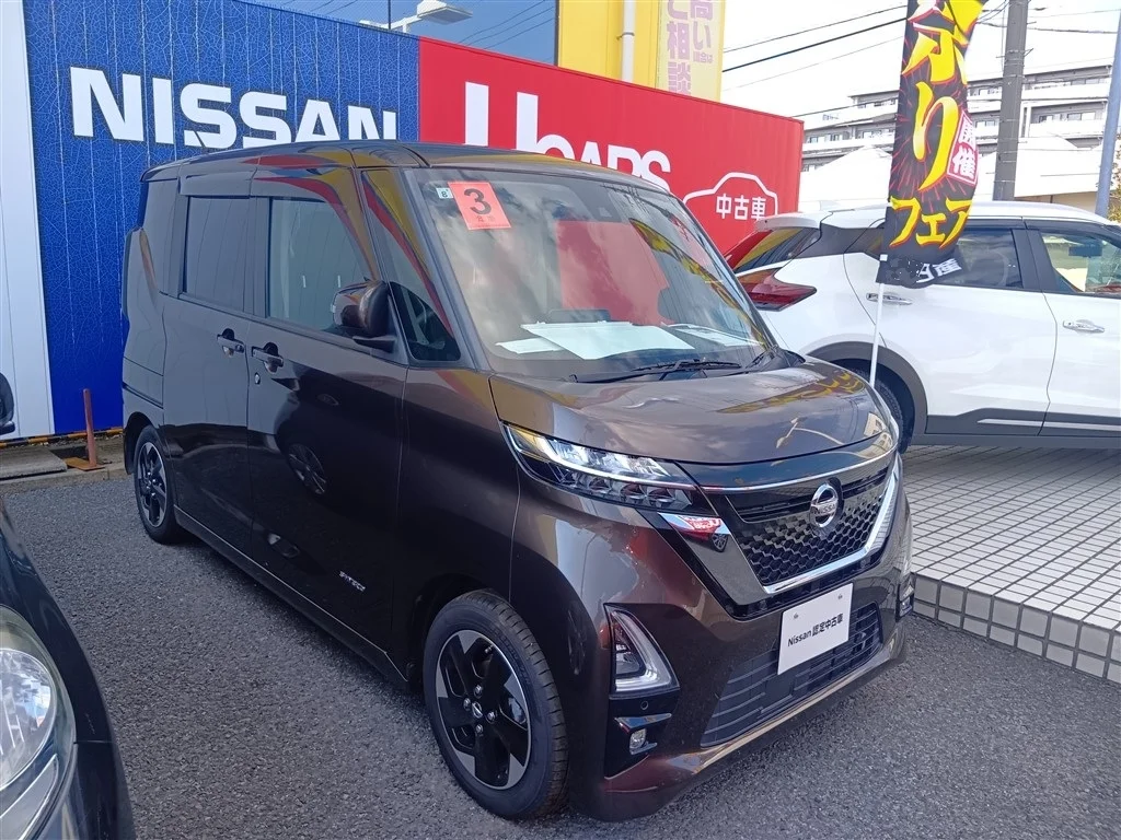 Nissan Roox B44A 2021