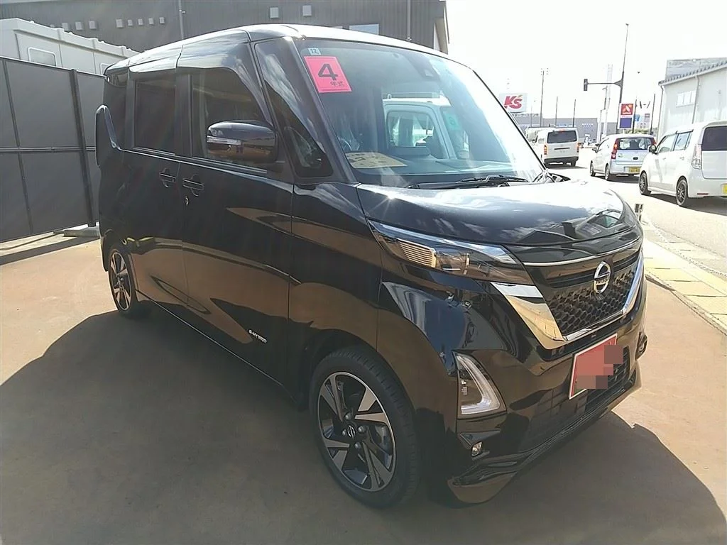 Nissan Roox B48A 2022