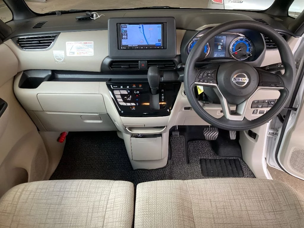 Nissan Roox B44A 2022