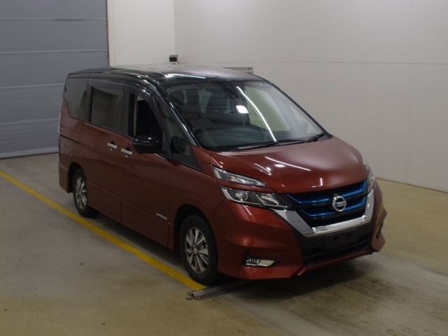 1002 Nissan Serena HFC27 2018 г. (NAA Tokyo)