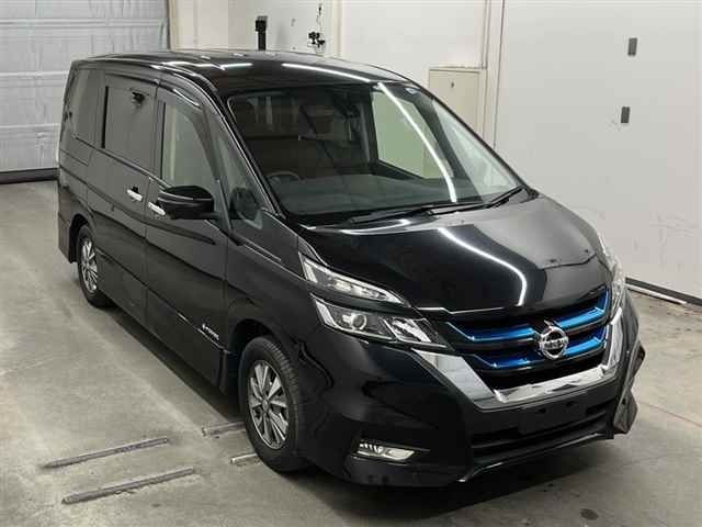 10064 Nissan Serena HFC27 2018 г. (MIRIVE Saitama)