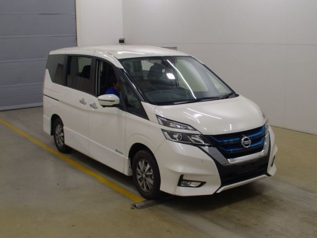 1020 Nissan Serena HFC27 2018 г. (NAA Tokyo)