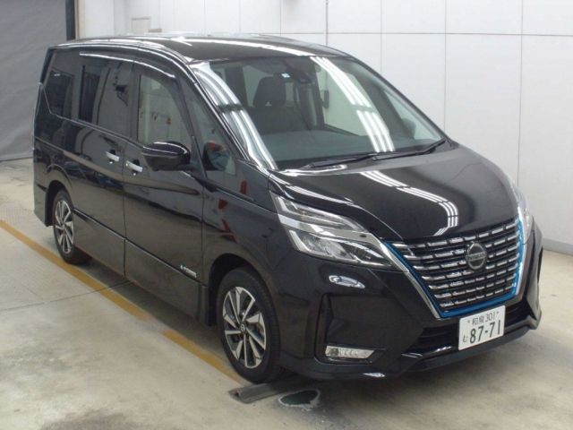 1027 Nissan Serena HFC27 2020 г. (NAA Osaka)