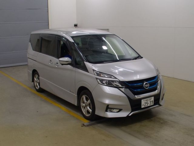 1032 Nissan Serena HFC27 2018 г. (NAA Tokyo)