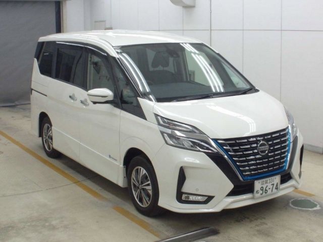 1036 Nissan Serena HFC27 2020 г. (NAA Osaka)