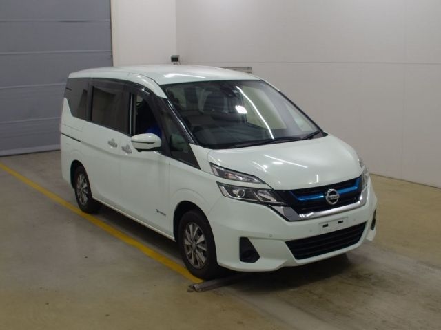 1081 Nissan Serena HC27 2018 г. (NAA Tokyo)