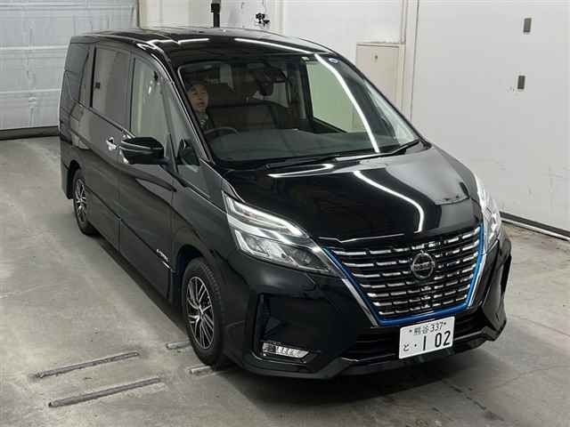 30043 Nissan Serena HFC27 2022 г. (MIRIVE Saitama)