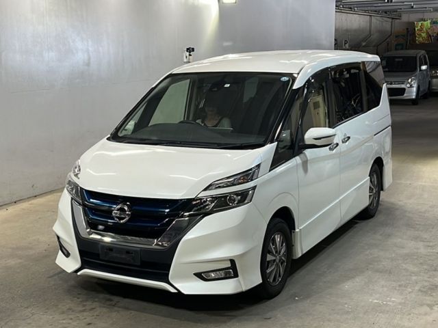 3027 Nissan Serena HFC27 2018 г. (KCAA Fukuoka)