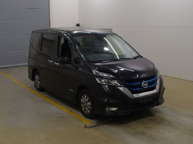 65 Nissan Serena HFC27 2018 г. (NAA Tokyo)