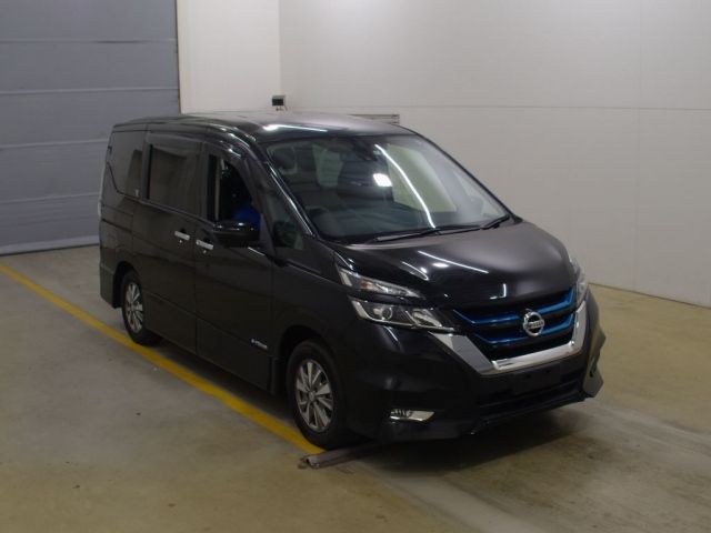 67 Nissan Serena HFC27 2018 г. (NAA Tokyo)