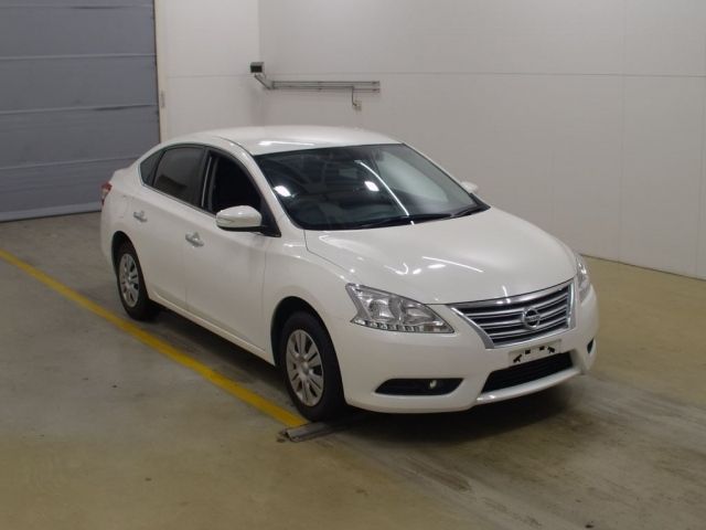 2035 Nissan Sylphy TB17 2020 г. (NAA Tokyo)