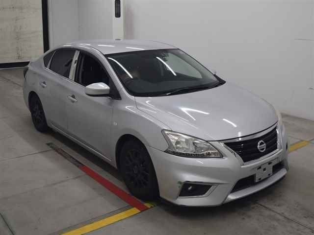 30289 Nissan Sylphy TB17 2014 г. (MIRIVE Osaka)