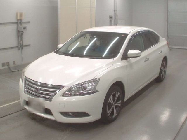 30517 Nissan Sylphy TB17 2015 г. (CAA Tokyo)