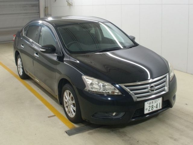 4 Nissan Sylphy TB17 2013 г. (NAA Nagoya)