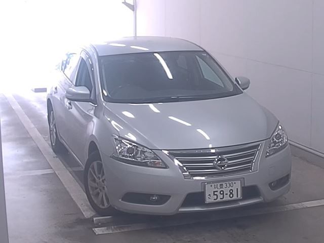 4083 Nissan Sylphy TB17 2015 г. (NAA Fukuoka)