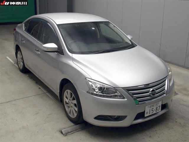 6927 Nissan Sylphy TB17 2013 г. (JU Kanagawa)