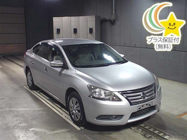 8195 Nissan Sylphy TB17 2015 г. (JU Gifu)