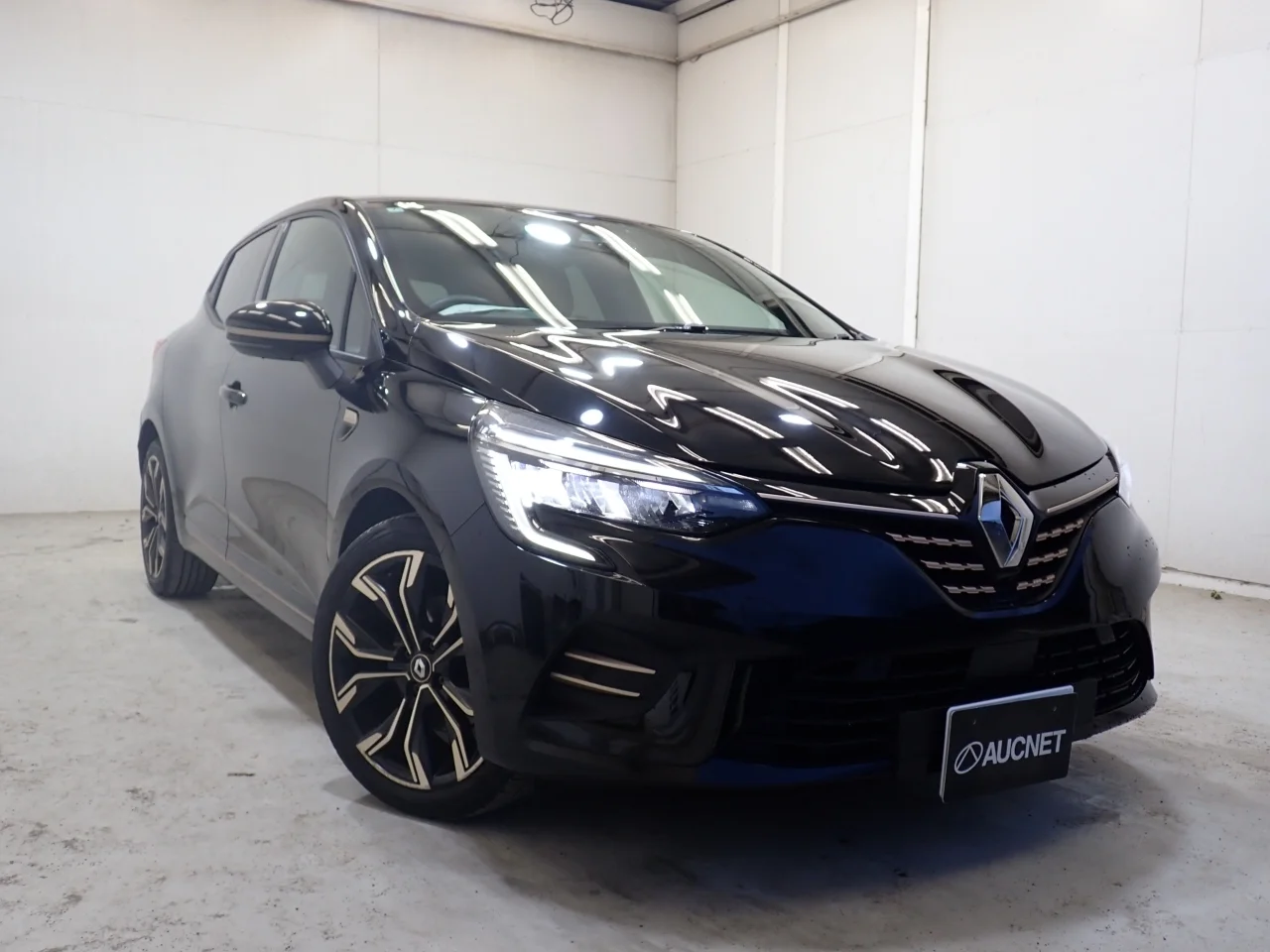 Renault Lutecia BJAH5H 2022