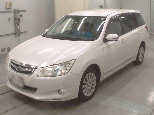 60124 SUBARU EXIGA 2010 г. (CAA Tokyo)