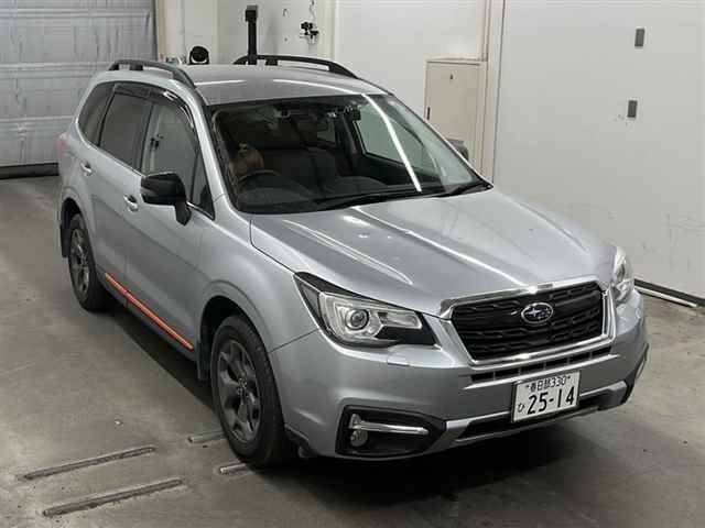 20280 SUBARU FORESTER SJ5 2018 г. (MIRIVE Saitama)