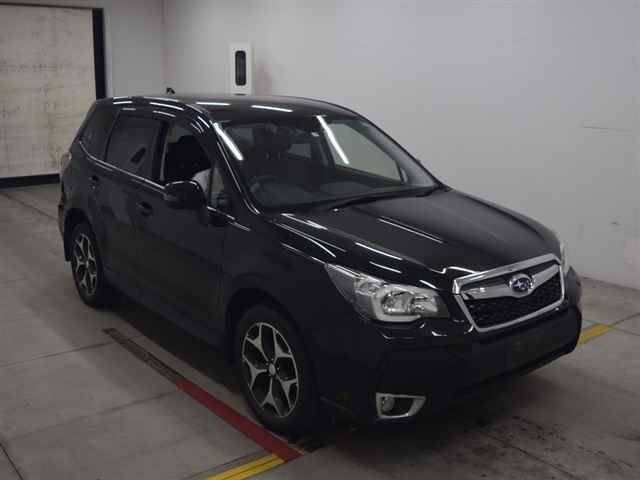 30181 SUBARU FORESTER SJ5 2015 г. (MIRIVE Osaka)