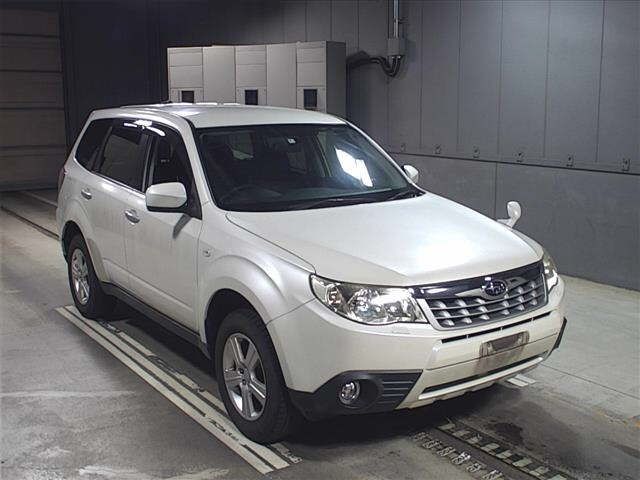 8388 SUBARU FORESTER SHJ 2012 г. (JU Gifu)