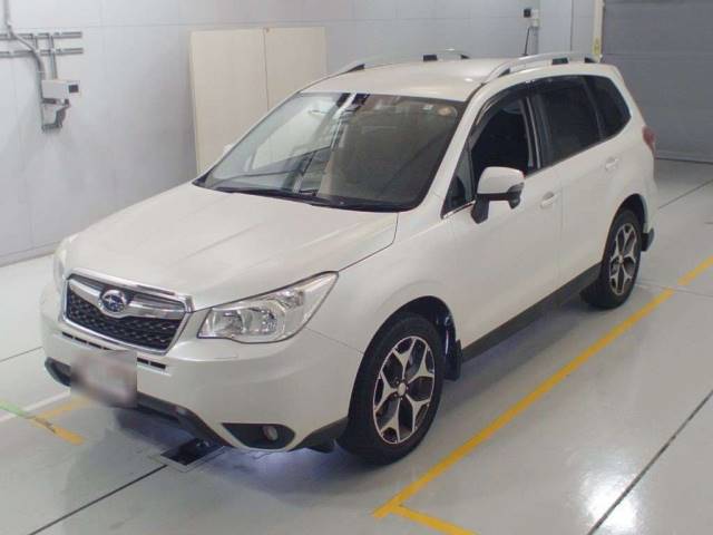 90420 SUBARU FORESTER SJ5 2012 г. (CAA Chubu)