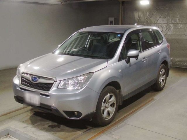 270 SUBARU FORESTER 2015 г. (TAA Kinki)