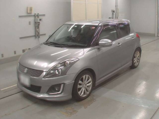 30708 SUZUKI SWIFT ZC72S 2016 г. (CAA Tokyo)