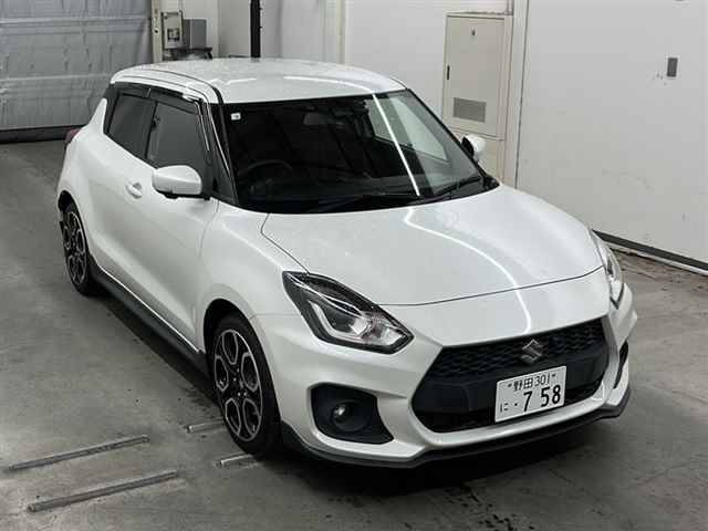 75040 SUZUKI SWIFT ZC33S 2018 г. (MIRIVE Saitama)