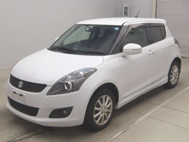 79026 SUZUKI SWIFT ZD72S 2013 г. (TAA Kantou)