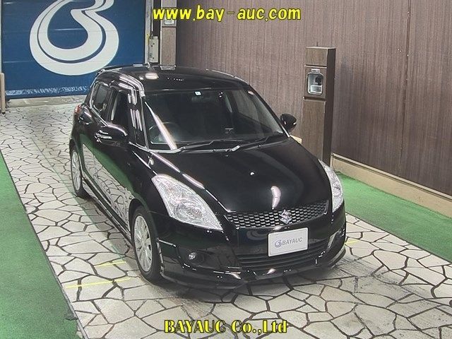 10081 SUZUKI SWIFT ZC72S 2012 г. (BAYAUC)