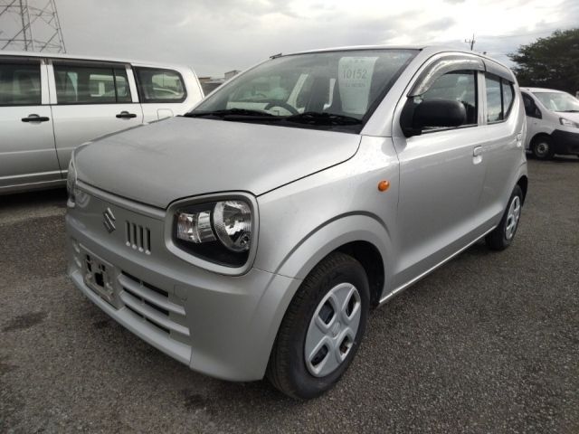 10152 Suzuki Alto HA36S 2018 г. (LUM Tokyo Nyusatsu)