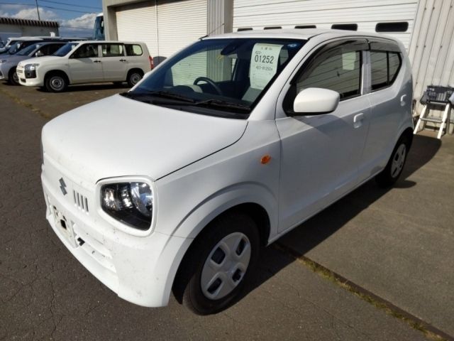 1252 Suzuki Alto HA36S 2018 г. (LUM Hokkaido Nyusatsu)