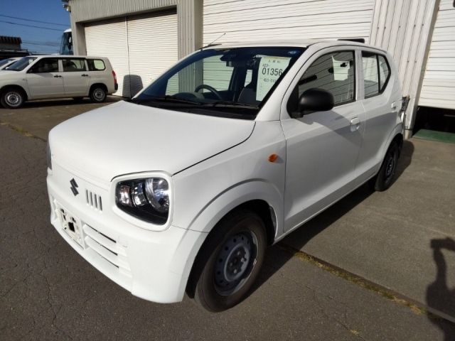 1356 Suzuki Alto HA36S 2019 г. (LUM Hokkaido Nyusatsu)