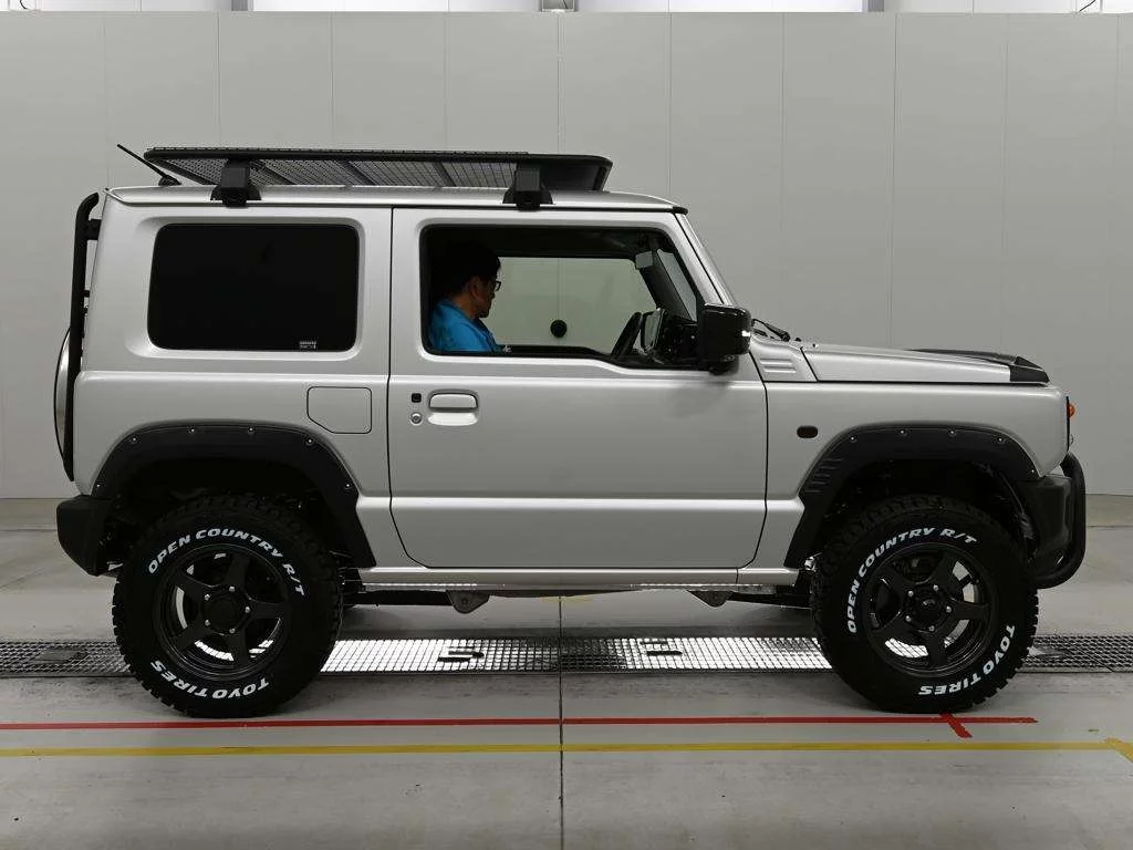 Suzuki Jimny JB64W 2023