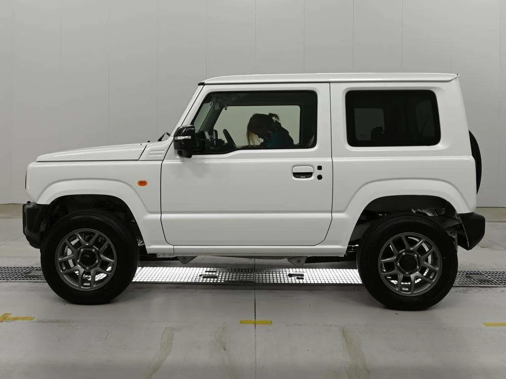 Suzuki Jimny JB64W 2024