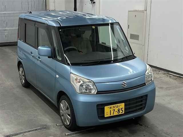 90132 Suzuki Spacia MK32S 2013 г. (MIRIVE Saitama)