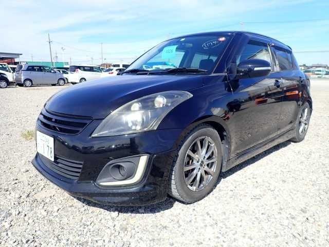 1026 Suzuki Swift ZC72S 2016 г. (ORIX Kobe Nyusatsu)