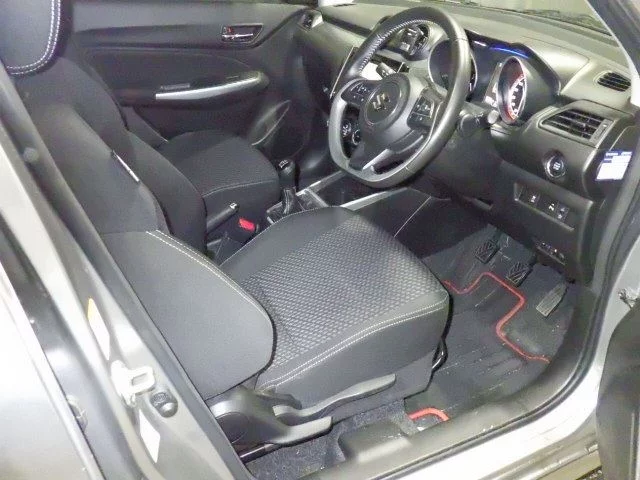 Suzuki Swift ZC83S 2022