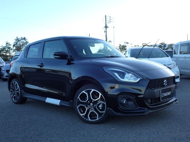 14026 Suzuki Swift ZC33S 2023 г. (AUCNET)