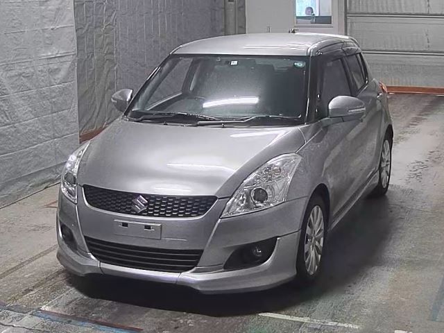 1430 Suzuki Swift ZC72S 2012 г. (HERO)