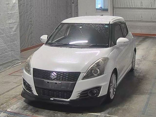 1435 Suzuki Swift ZC32S 2014 г. (HERO)